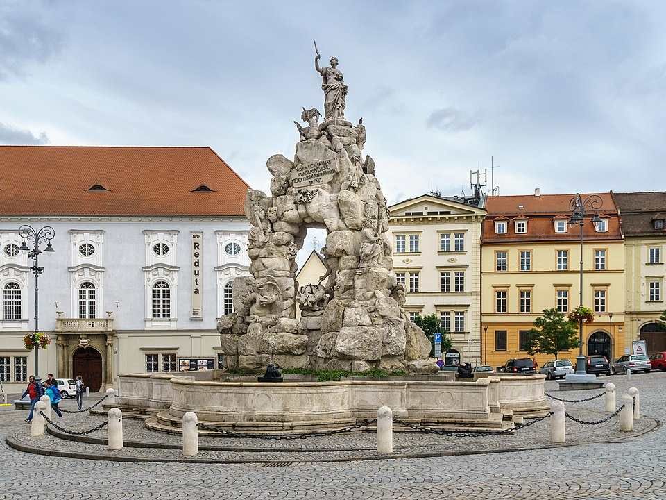 Socha Evropy zpět na Parnas: Brnem cestovala s časovou schránkou