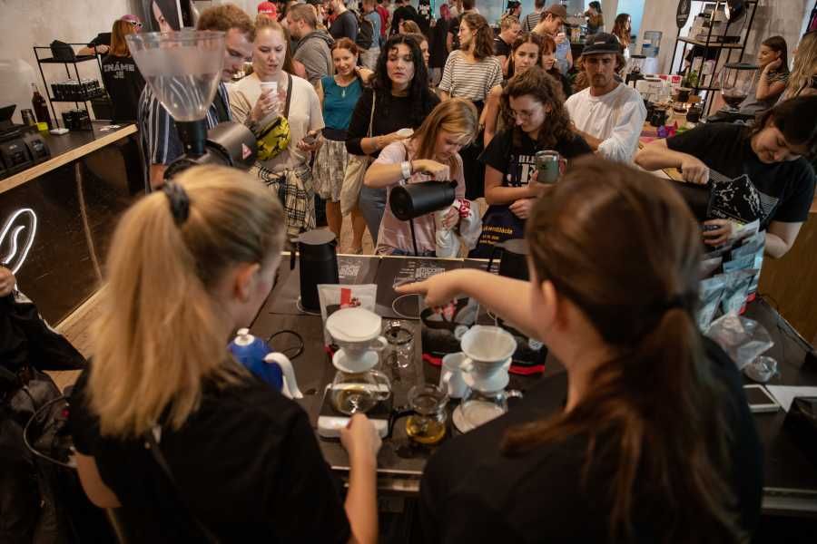 Objevte kávové kouzlo na festivalu Roast! 2025 v Brně