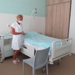 Fakultní Nemocnice Brno byla během uplynulého roku druhou covidem nejvytíženější nemocnicí v zemi, budou se vybírat dovolené