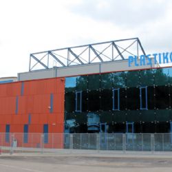 Další milník ve výstavbě multifunkční haly: primátorka a zástupci vybraného zhotovitele podepsali smlouvu