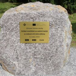 Dva roky od poklepání základního kamene. Stavba největšího tramvajového tunelu v Česku navzdory komplikacím vstupuje do třetí třetiny