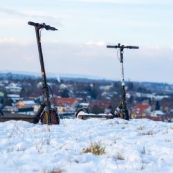 Brno na dvou kolech: Jak si vybrat nejlepší elektrokoloběžku?