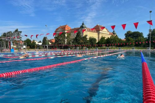 Foto: Znojmo zesiluje ochranu na plovárně Louka po útoku romských dětí