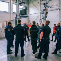 Hasiči trénují moderní technologie na SŠ Sokolnice