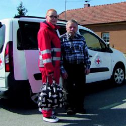 Nová cenově dostupná taxislužba pro seniory v Blansku