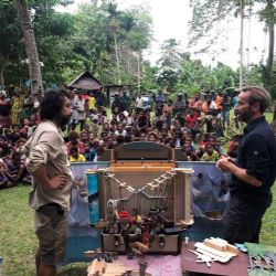 Révai a Liška: Nové dobrodružství na Papui Nové Guineji