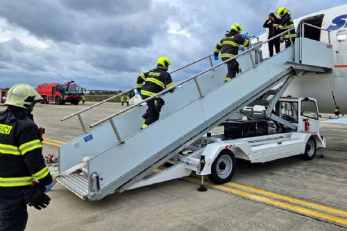 obrázek:Brněnské letiště prověřilo připravenost při simulovaném nouzovém přistání Boeingu