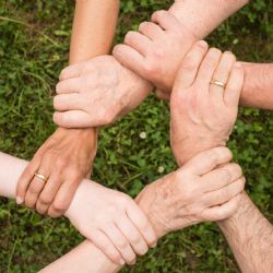 Na koncerty můžete vyrazit zadarmo, nebo dobrovolným vstupným přispět na sbírku pro jižní Moravu