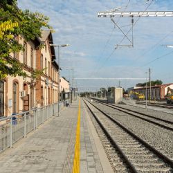 Zahájení železniční výluky mezi Střelicemi a Rapoticemi