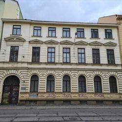 Dva domy jsou ke koupi formou dražby