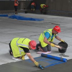 Haly na výstavišti a na Vodově se již staví, bazén se zdržel