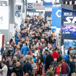 Výstaviště zaplnily atraktivní exponáty a nadšenci do průmyslových technologií